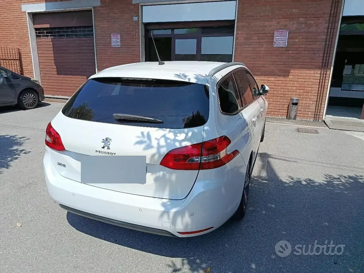 Usata Peugeot 308 SW 131 CV (96 kW) 2020 Bianco Station wagon