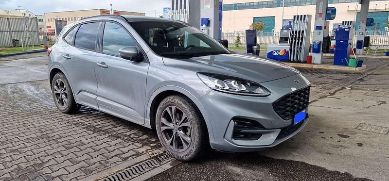 Usata 2022 Ford Kuga ST-Line SUV | 19.500 € (Buon prezzo) - Immagine 1/4