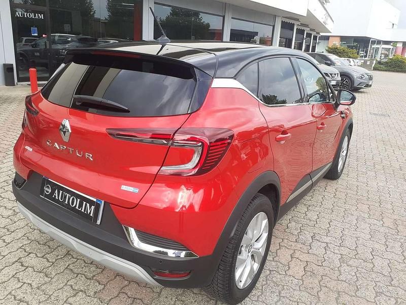 Usata Renault Captur Business 94 CV (69 kW) 2021 Rosso SUV