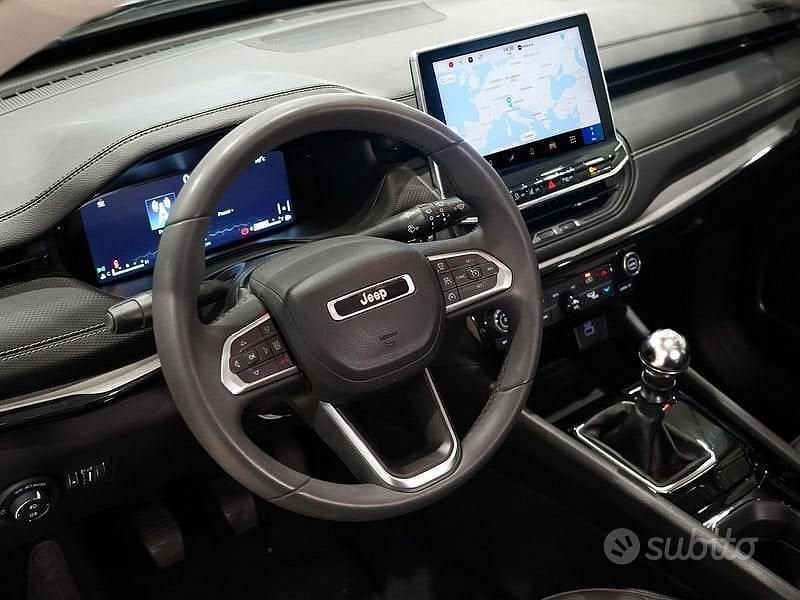 Usata Jeep Compass Night Eagle 131 CV (96 kW) 2022 Grigio scuro SUV