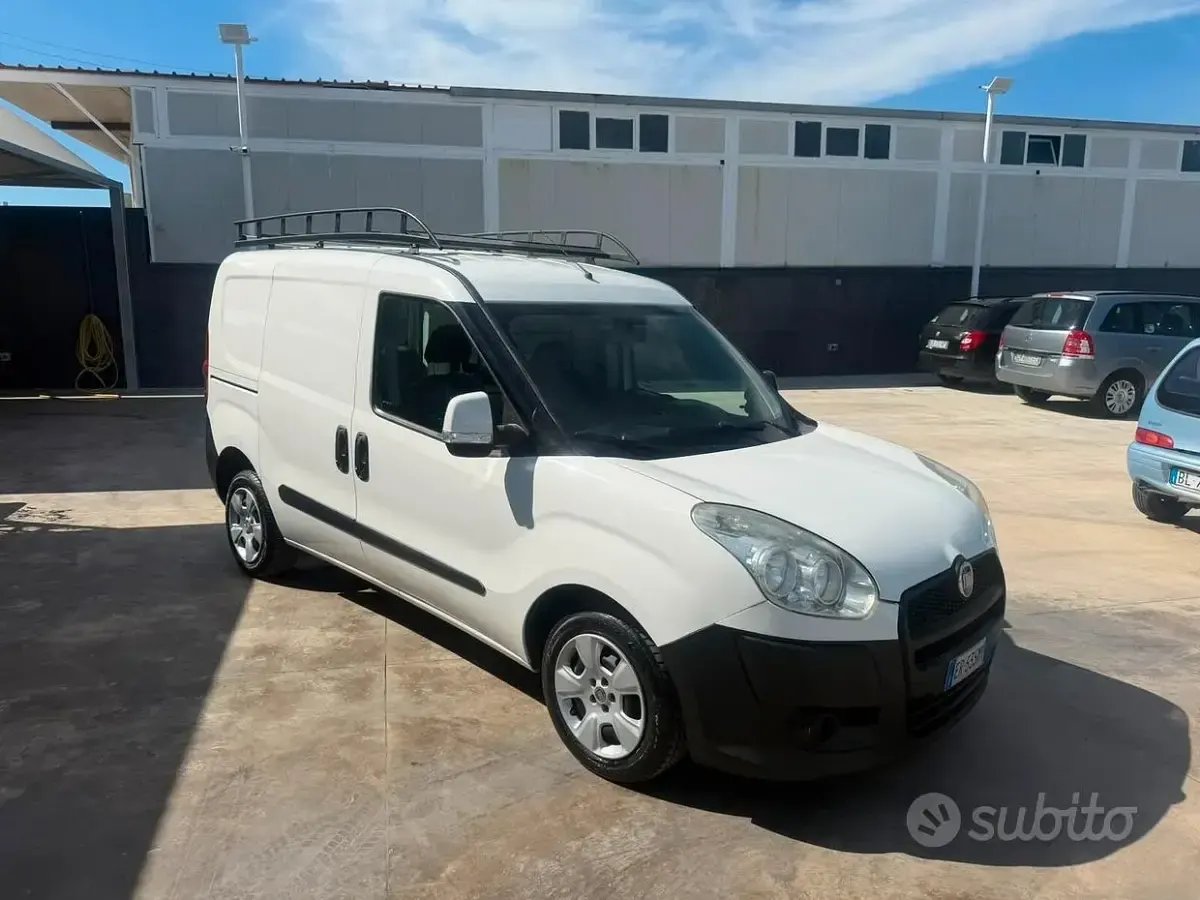 Usata Fiat Doblò 105 CV (77 kW) 2013 Bianco Monovolume