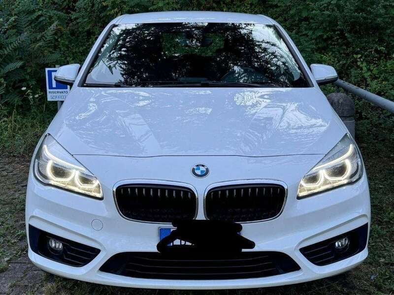 Bianco Usata 2016 BMW 216 Active Tourer Sport Line Monovolume | 10.500 € (Buon prezzo) - Immagine 1/4