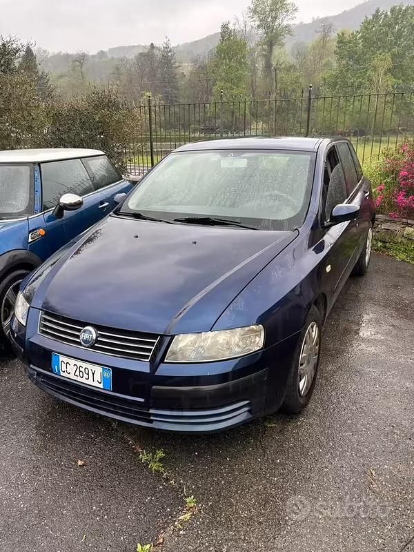 Usata Fiat Stilo 2002 Blu Berlina