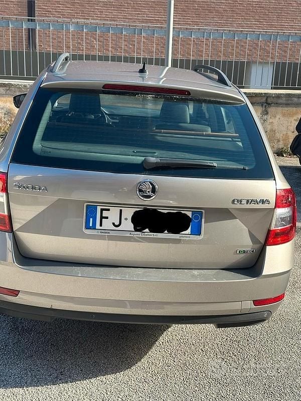 Usata Skoda Octavia G-TEC 110 CV (80 kW) 2017 Station wagon