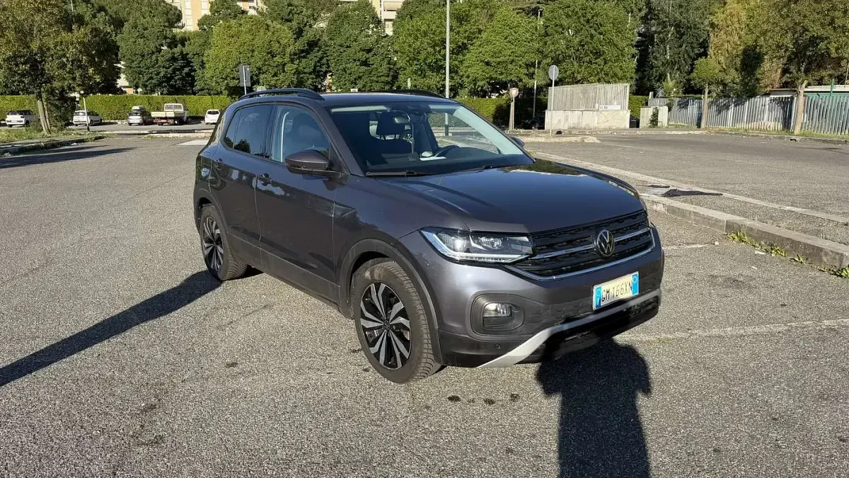 Usata VW T-Cross Sportline 95 CV (69 kW) 2023 Grigio SUV