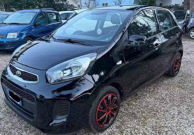 Usata Kia Picanto City 67 CV (49 kW) 2016 Nero Utilitaria