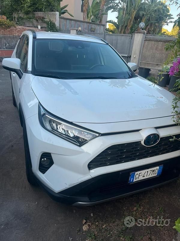 Usata Toyota RAV4 Hybrid 90 CV (66 kW) 2021 SUV