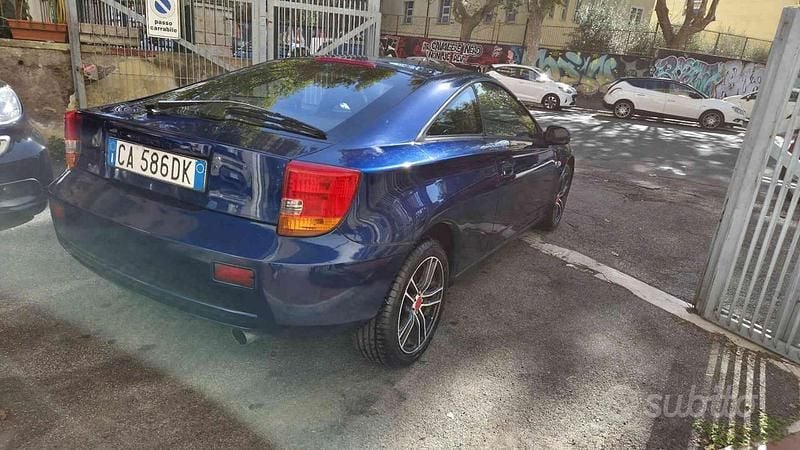 Second-hand Toyota Celica 143 CP (105 kW) 2002 Albastru Coupe