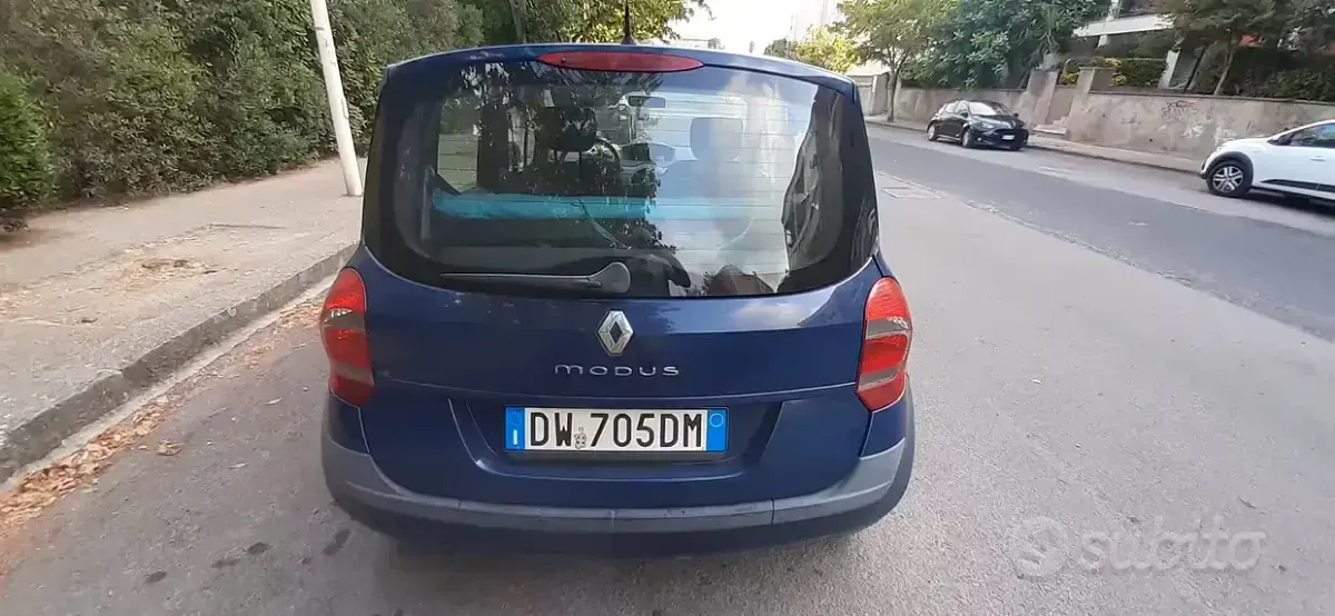 Usata Renault Grand Modus 75 CV (55 kW) 2009 Bluazzurro Monovolume