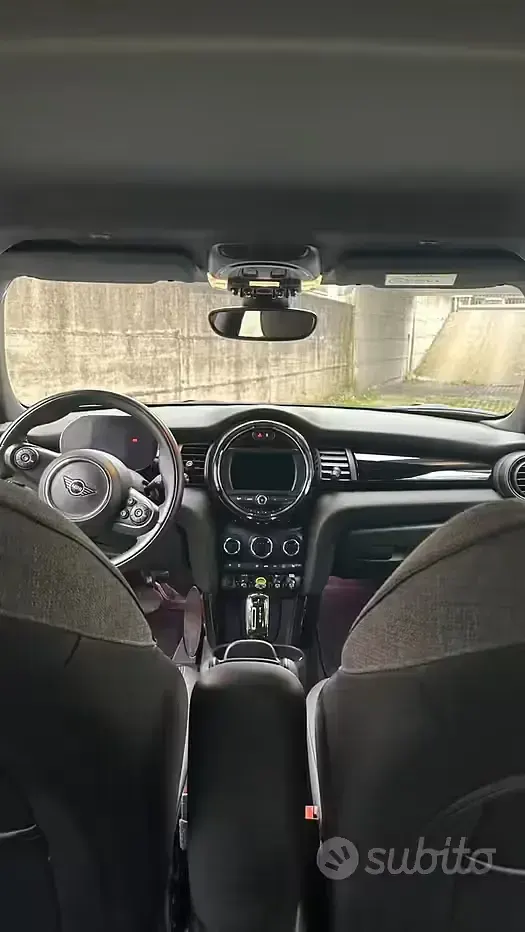Usata Mini Cooper SE 75 kW (102 CV) 2020 Grigio Utilitaria