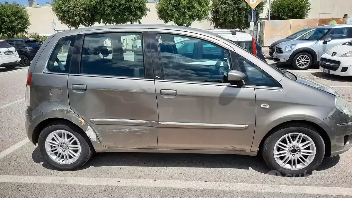 Usata Lancia Musa 69 CV (50 kW) 2008 Monovolume