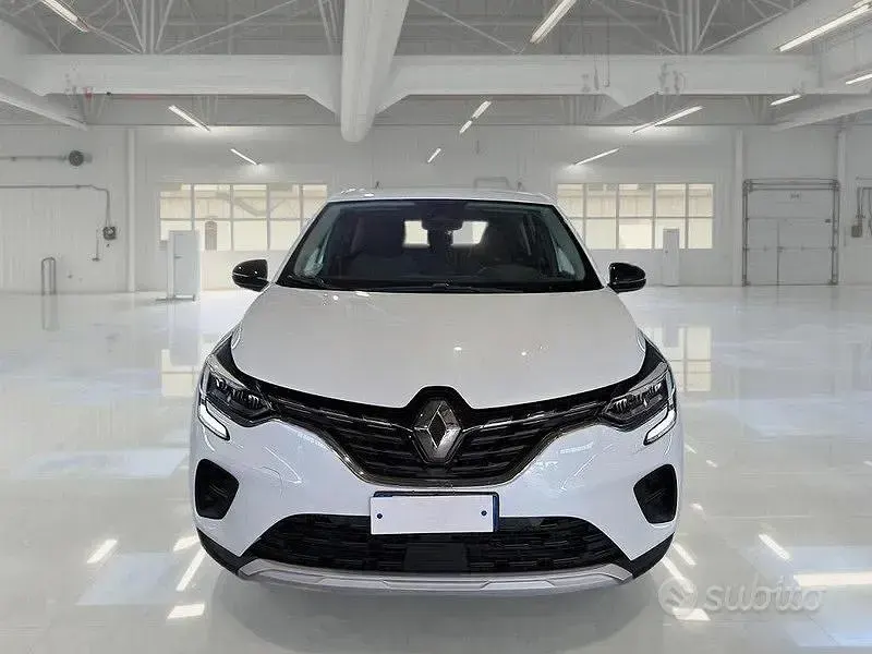 Usata Renault Captur Business 101 CV (74 kW) 2020 Bianco SUV