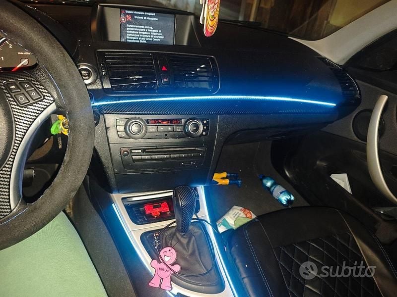 Usata BMW 120 177 CV (130 kW) 2010 Nero Utilitaria