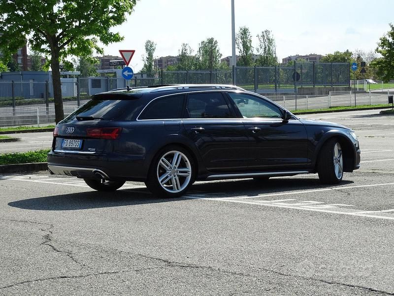 Usata Audi A6 272 CV (200 kW) 2016 Blu Station wagon