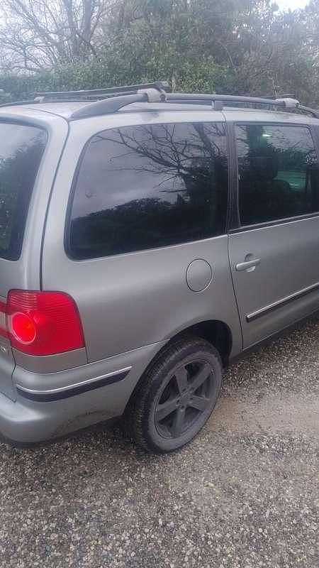 Usata VW Sharan Comfortline 110 CV (80 kW) 2005 Grigio Monovolume