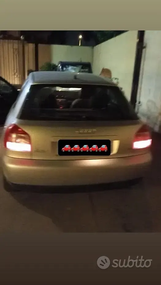Usata Audi A3 102 CV (75 kW) 2000 Grigio Utilitaria