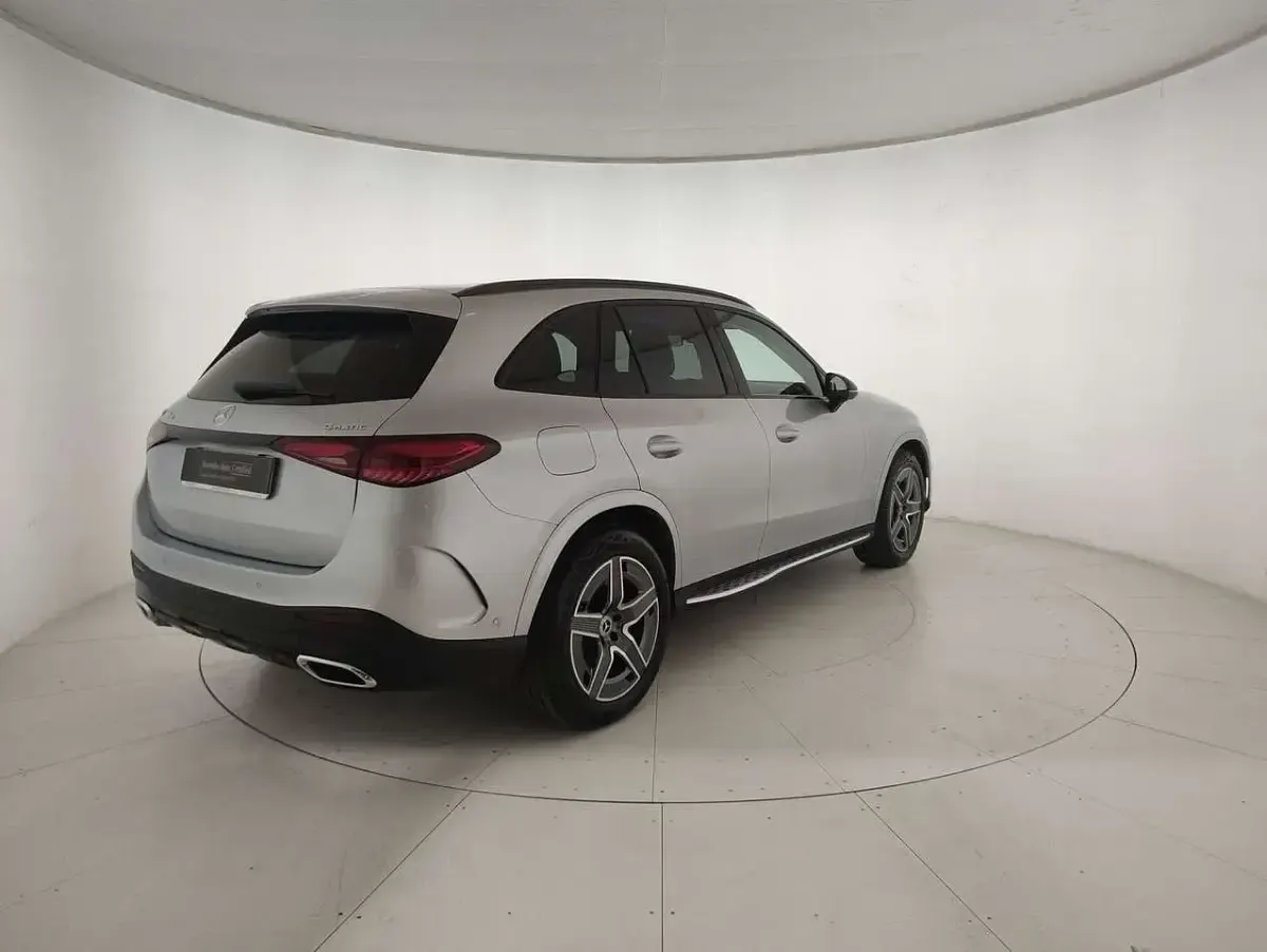 Usata Mercedes GLC300 Advanced 333 CV (244 kW) 2025 Argento SUV