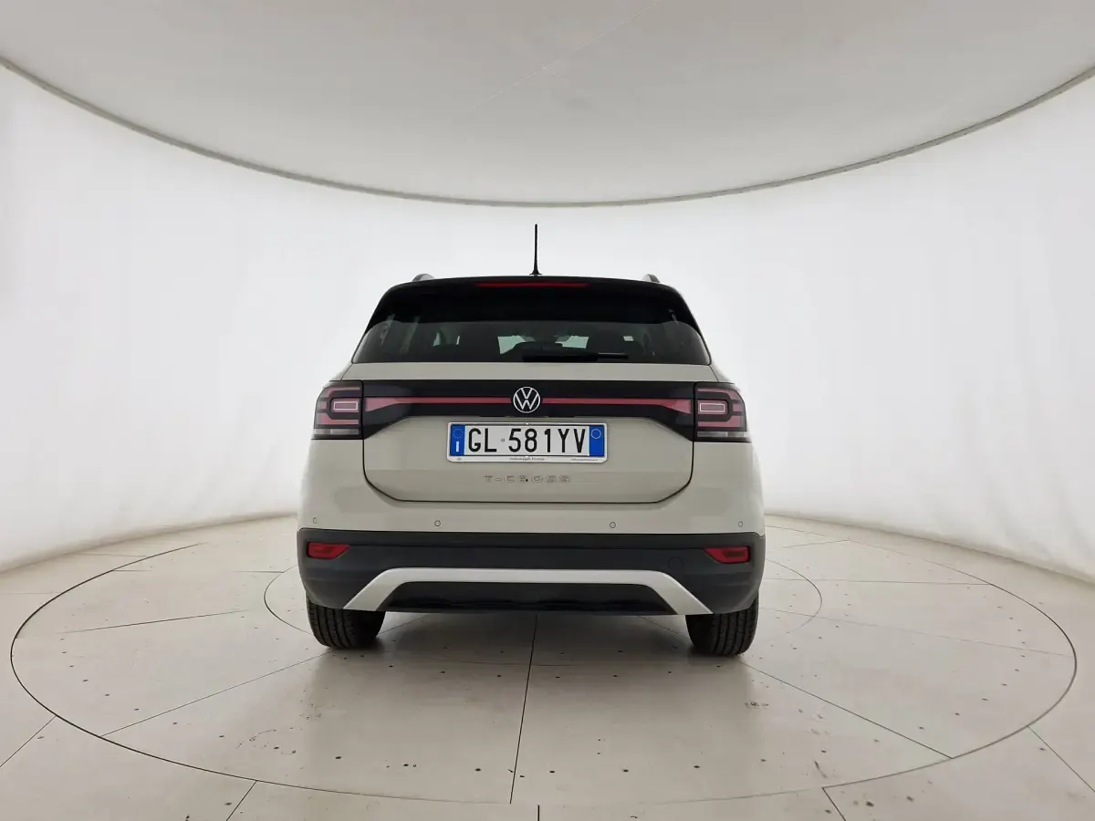 Usata VW T-Cross Style 110 CV (80 kW) 2023 Ascot grey SUV