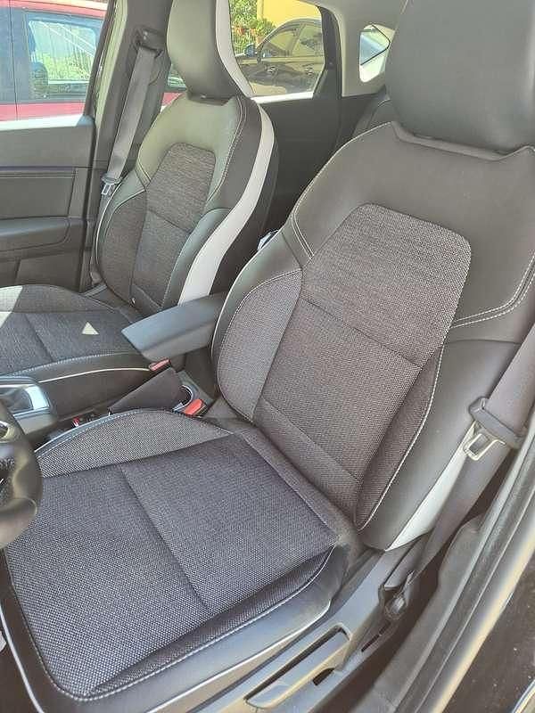 Usata Renault Captur Techno 101 CV (74 kW) 2024 Nero SUV