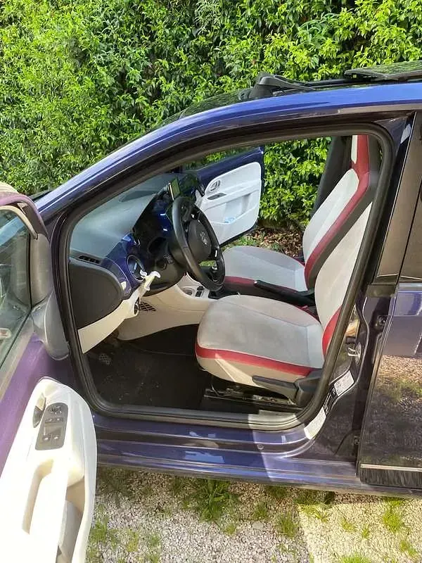 Usata VW up! high up! 75 CV (55 kW) 2016 Blu/azzurro Utilitaria