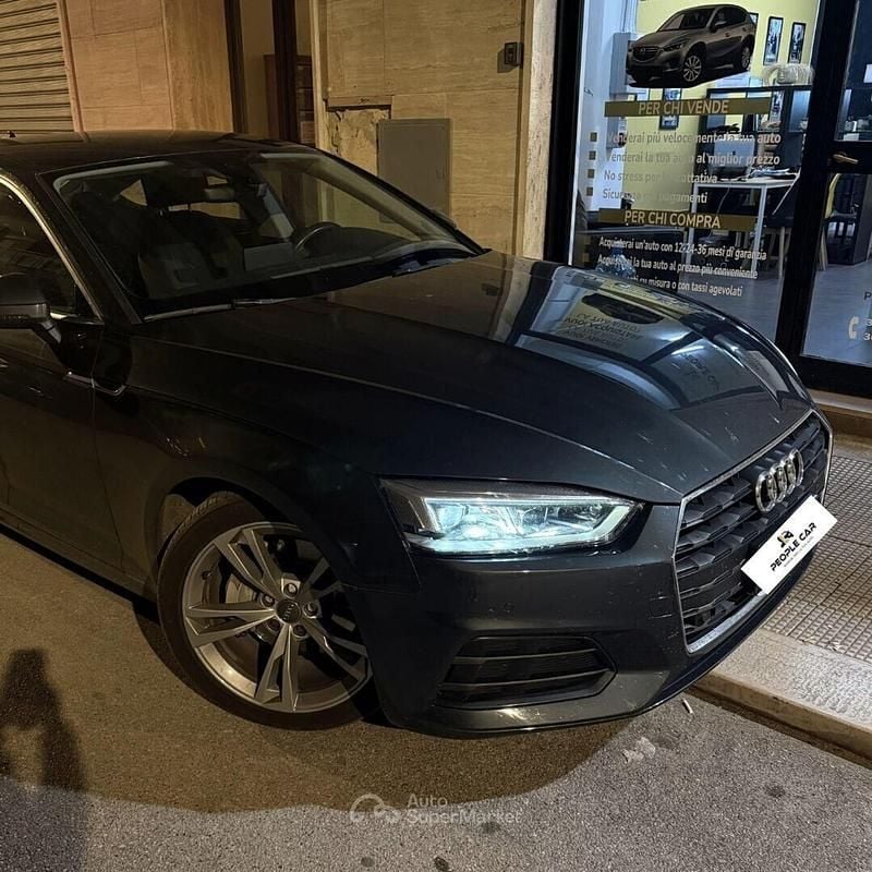 Usata Audi A5 Design 190 CV (139 kW) 2018 Grigio Coupé
