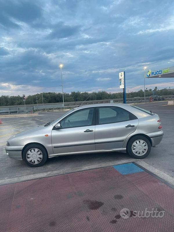 Usata Fiat Brava 80 CV (58 kW) 2001 Grigio Utilitaria