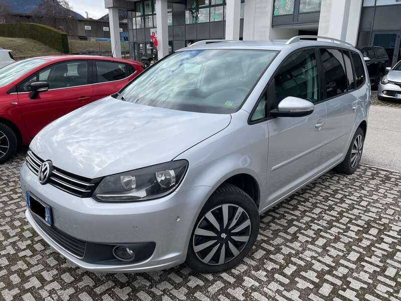 Venduto VW Touran Touran1.4 tsi Highl. - auto usate in vendita