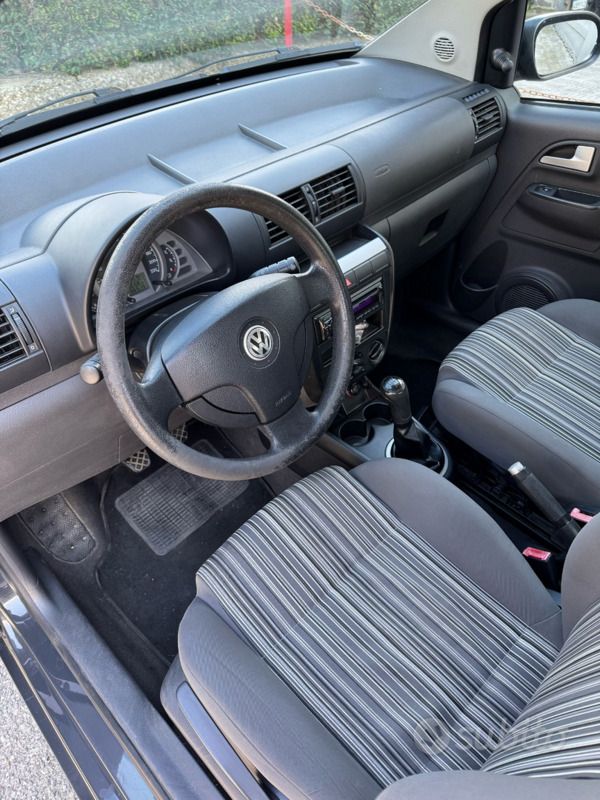 Usata VW Fox 54 CV (39 kW) 2011 Grigio Utilitaria