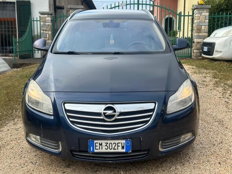 Usata Opel Insignia Cosmo 160 CV (117 kW) 2012 Blu Station wagon