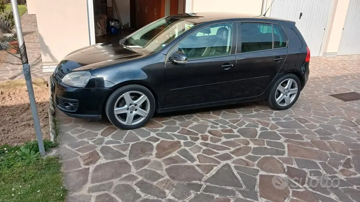 Usata VW Golf VI 140 CV (102 kW) 2008 Nero Utilitaria