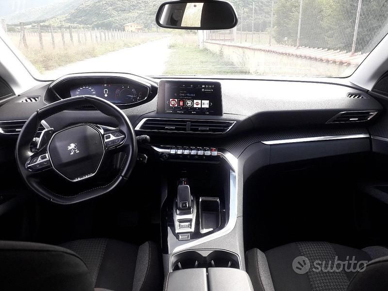 Usata Peugeot 3008 131 CV (96 kW) 2020 Berlina