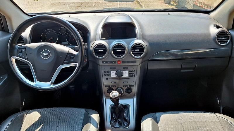 Usata Opel Antara 150 CV (110 kW) 2010 Nero SUV