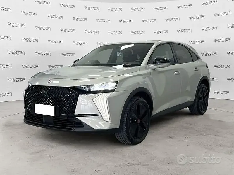 Usata DS Automobiles DS7 Crossback Performance 131 CV (96 kW) 2023 Grigio SUV