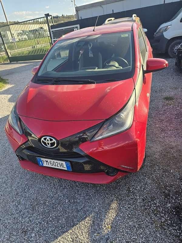 Usata Toyota Aygo Business Edition 69 CV (50 kW) 2018 Utilitaria