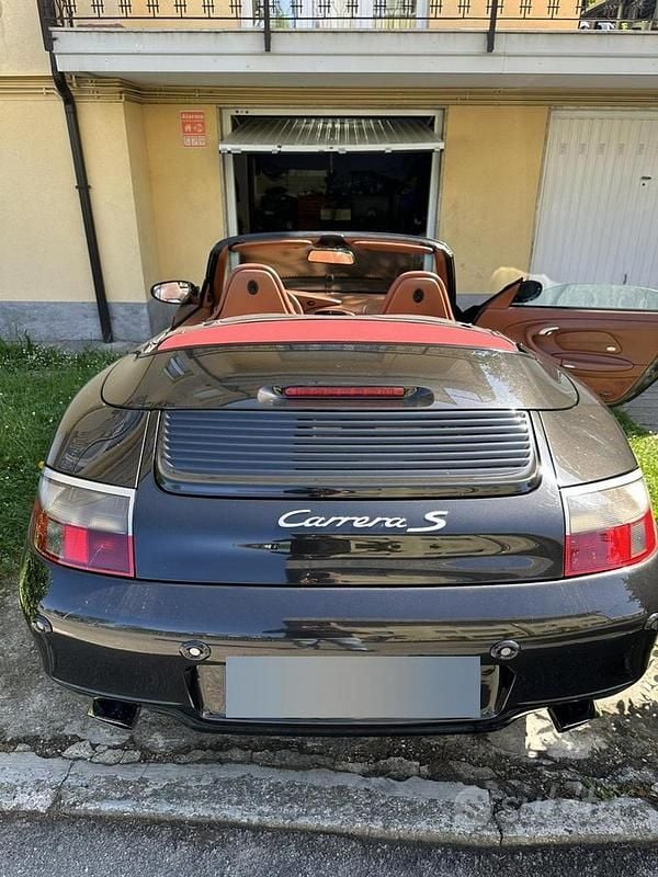 Usata Porsche 996 320 CV (235 kW) 2021 Nero Cabrio