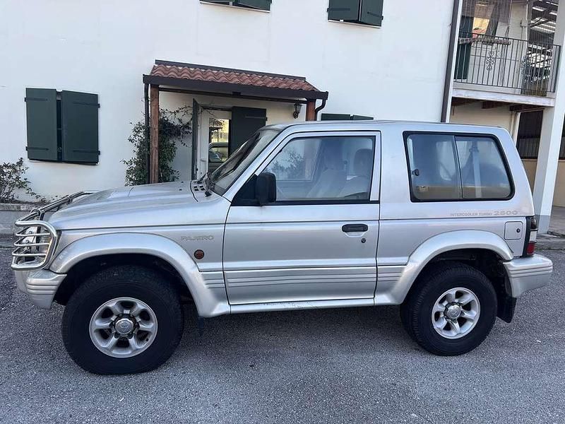 Usata Mitsubishi Pajero Top 95 CV (69 kW) 1995 SUV