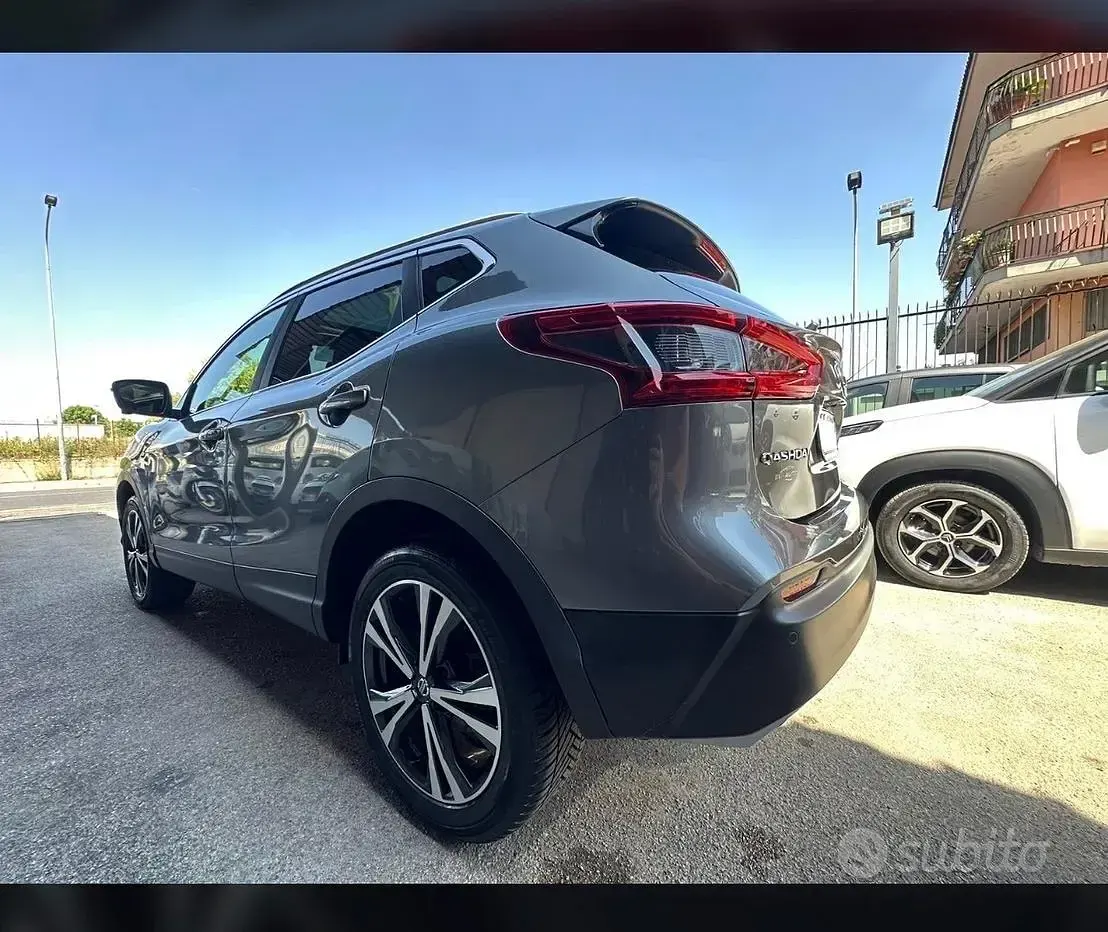 Usata Nissan Qashqai Tekna 110 CV (80 kW) 2018 Grigio SUV