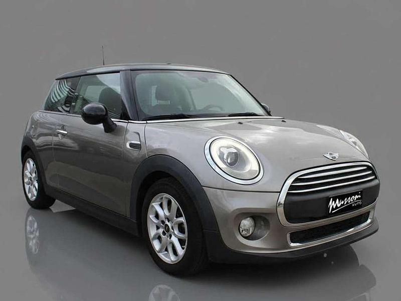 Usata Mini ONE Hype 102 CV (75 kW) 2017 Grigio met. Utilitaria