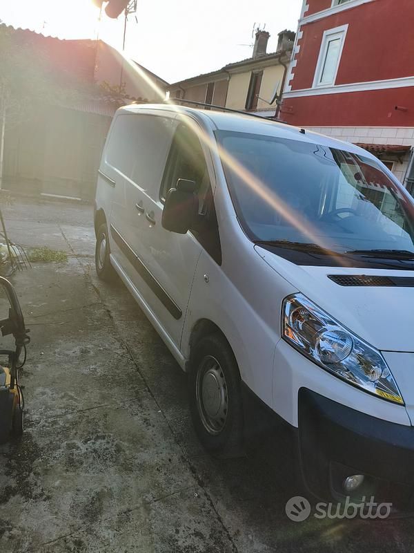 Usata Peugeot Expert 79 CV (58 kW) 2011 Bianco Furgone