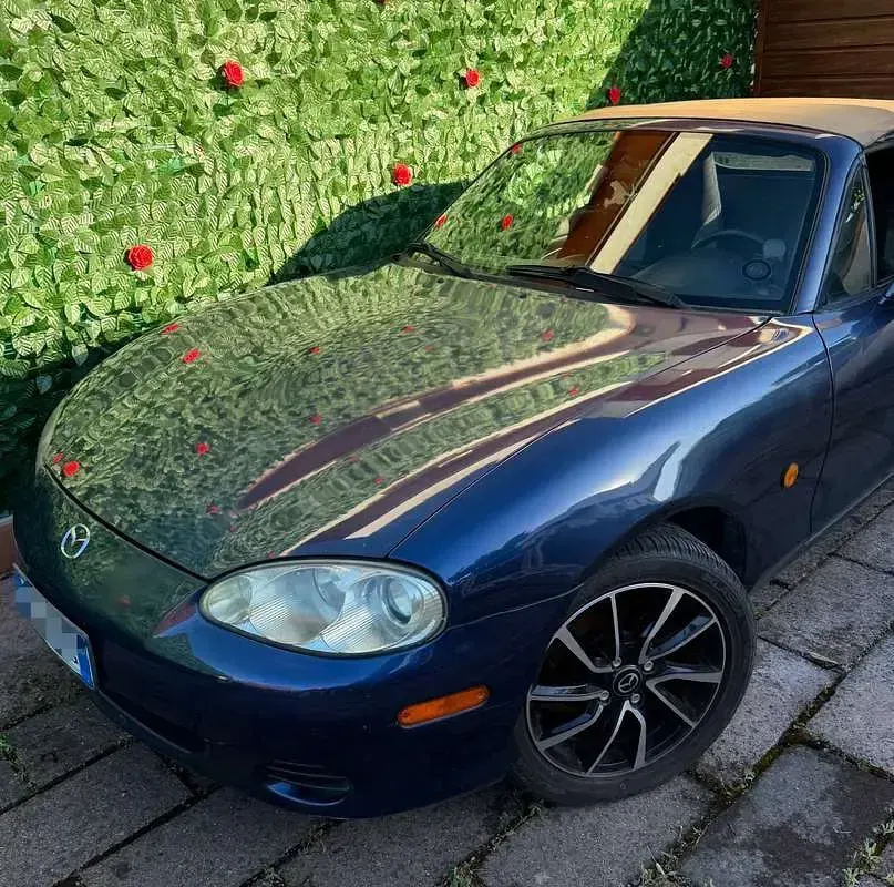 Usata Mazda MX5 110 CV (80 kW) 2002 Blu/azzurro Cabrio