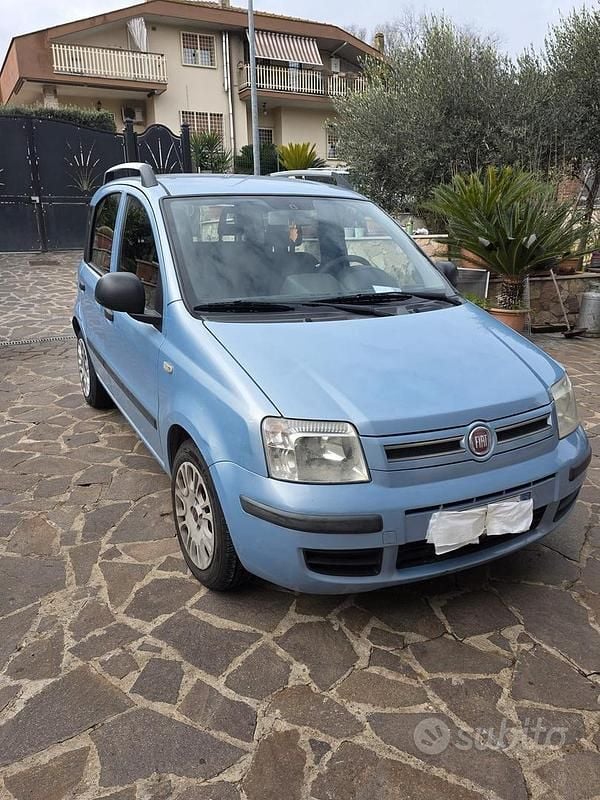 Usata 2011 Fiat Panda Dynamic Utilitaria | 3850 € (Buon prezzo) - Immagine 1/4