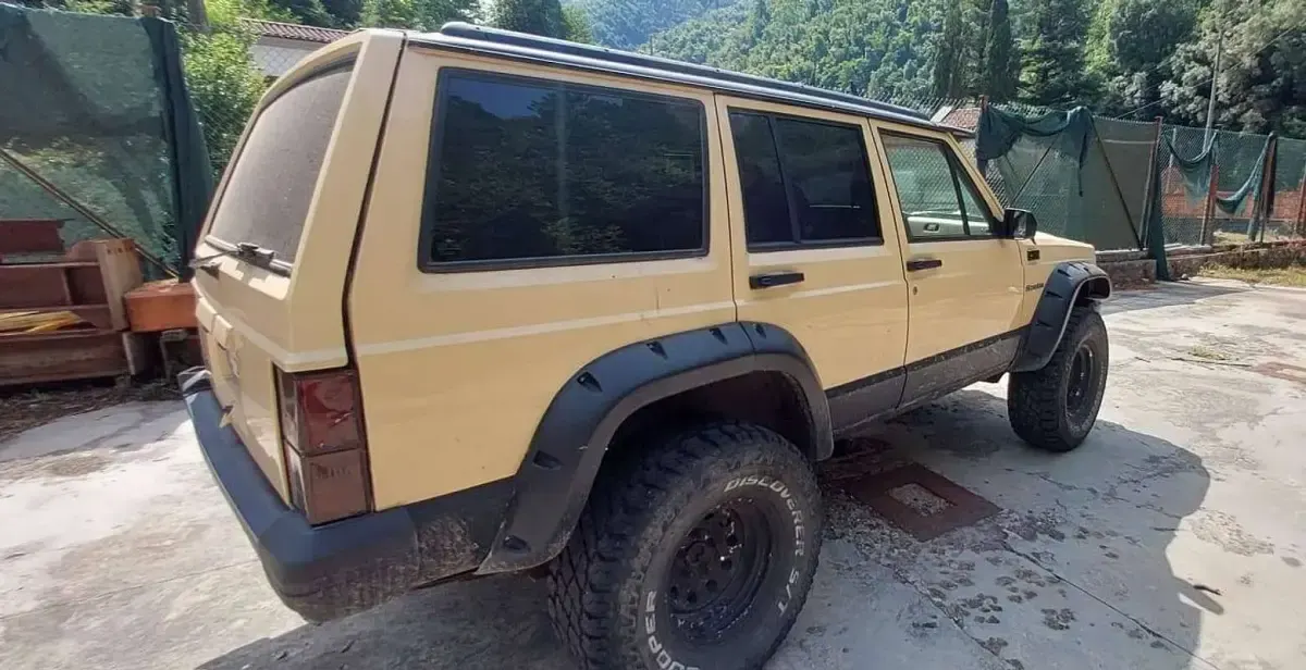 Usata Jeep Cherokee Limited 184 CV (135 kW) 1991 Beige SUV