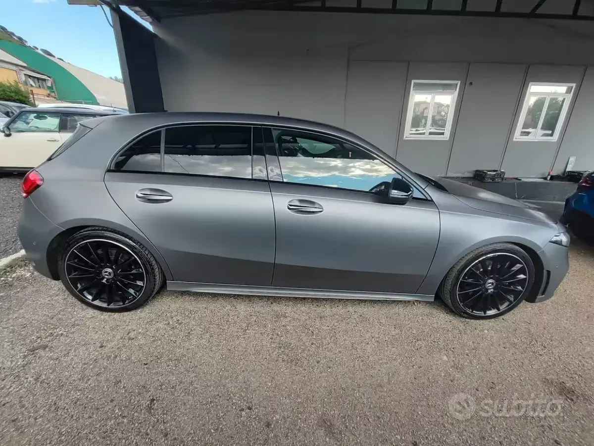 Usata Mercedes A200 Premium 150 CV (110 kW) 2020 Grigio Berlina