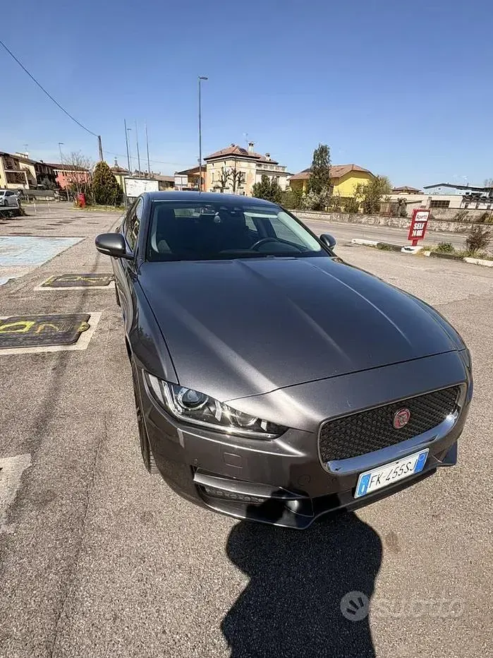 Usata Jaguar XE 180 CV (132 kW) 2017 Berlina