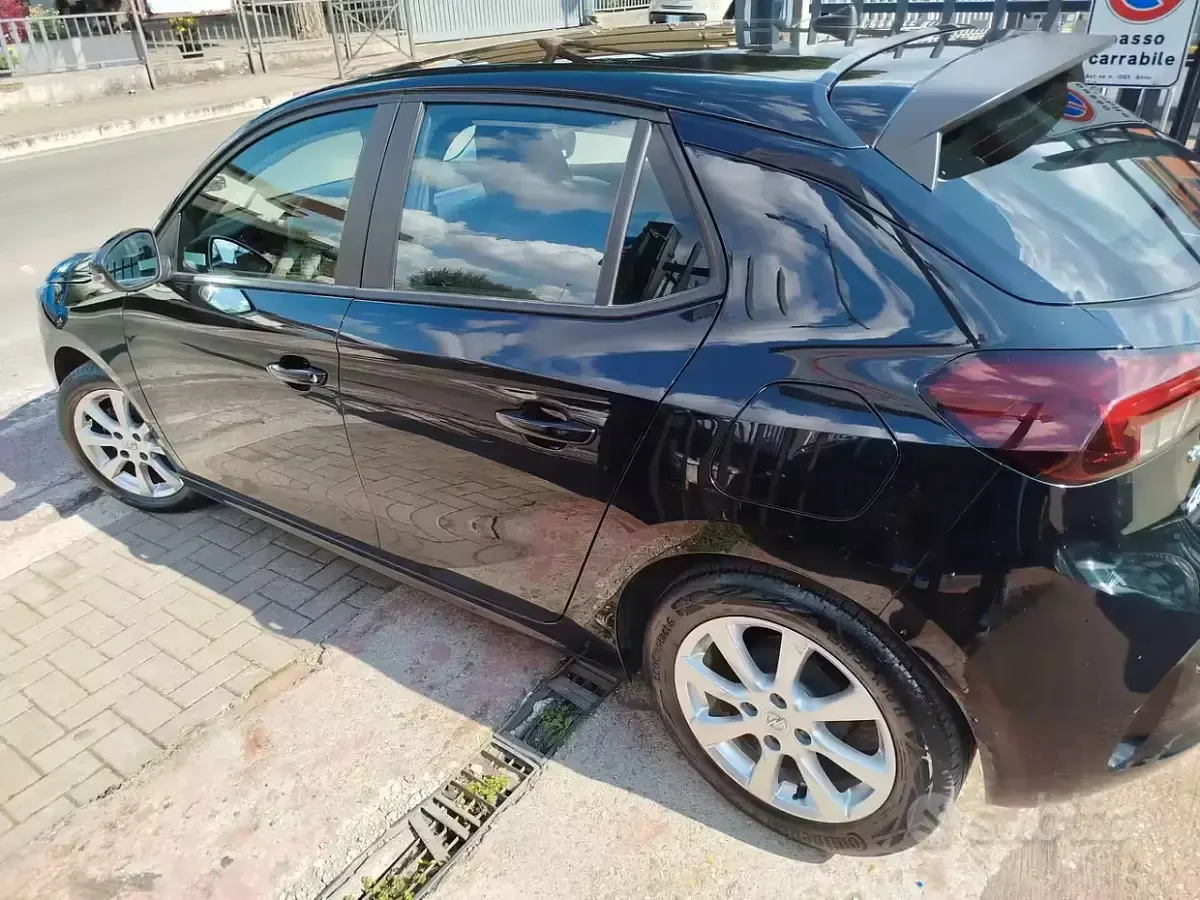 Usata Opel Corsa 75 CV (55 kW) 2023 Nero Utilitaria
