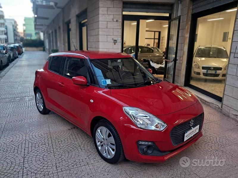 Usata Suzuki Swift Cool 90 CV (66 kW) 2018 Rosso Utilitaria