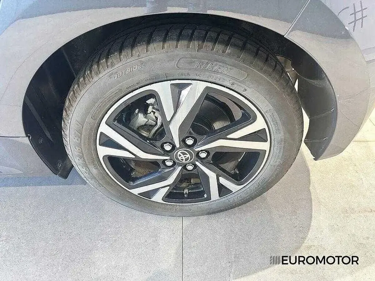 Usata Toyota Yaris Trend 2024 Grigio Utilitaria