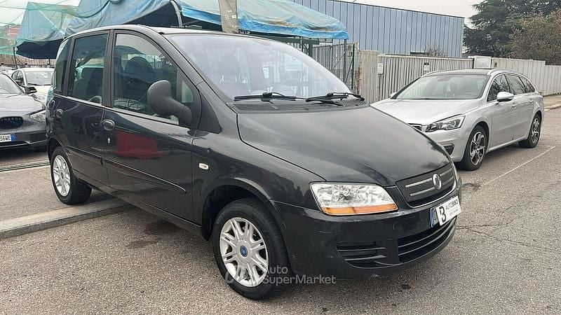 Usata Fiat Multipla Dynamic 103 CV (75 kW) 2005 Nero Monovolume