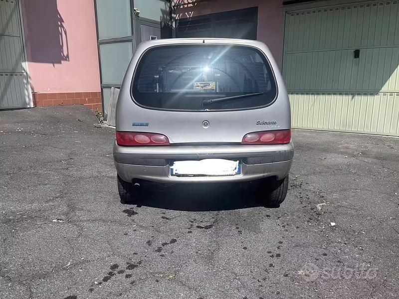 Usata Fiat 600 2000 Grigio