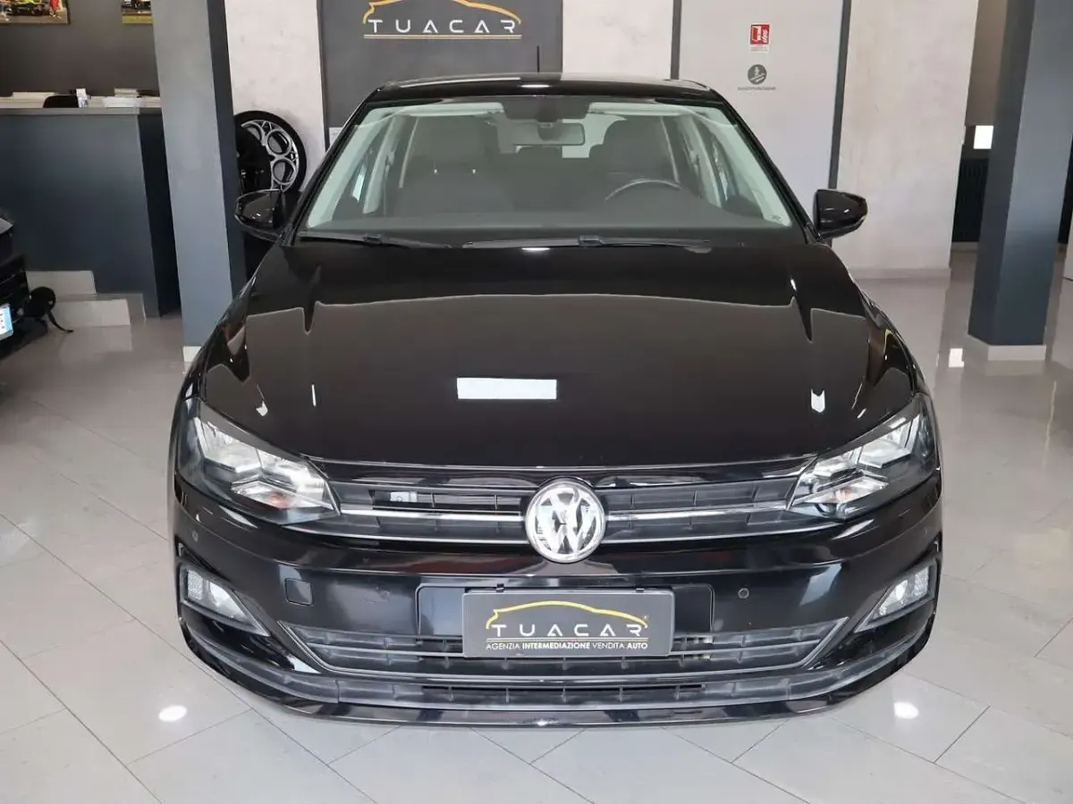 Usata VW Polo Trendline 80 CV (58 kW) 2018 Nero Utilitaria